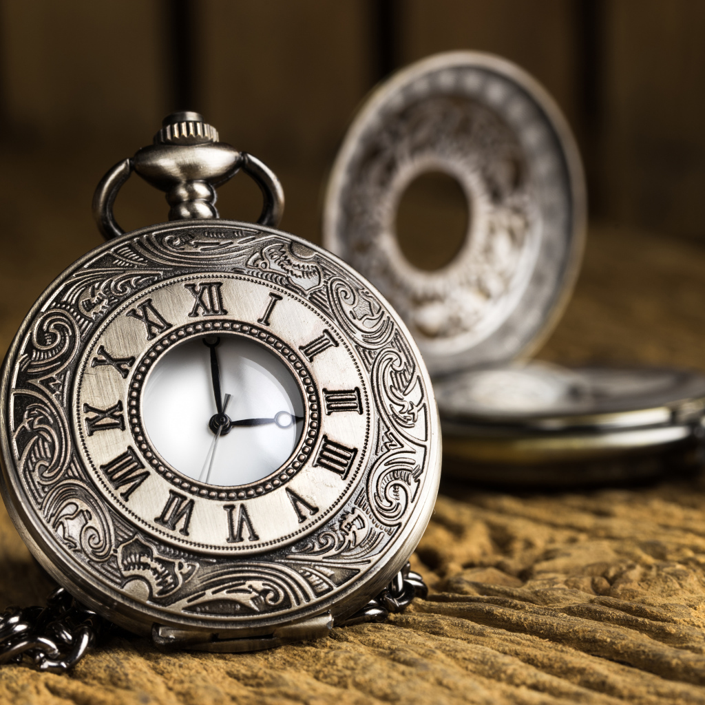 Дорогие старинные карманные часы