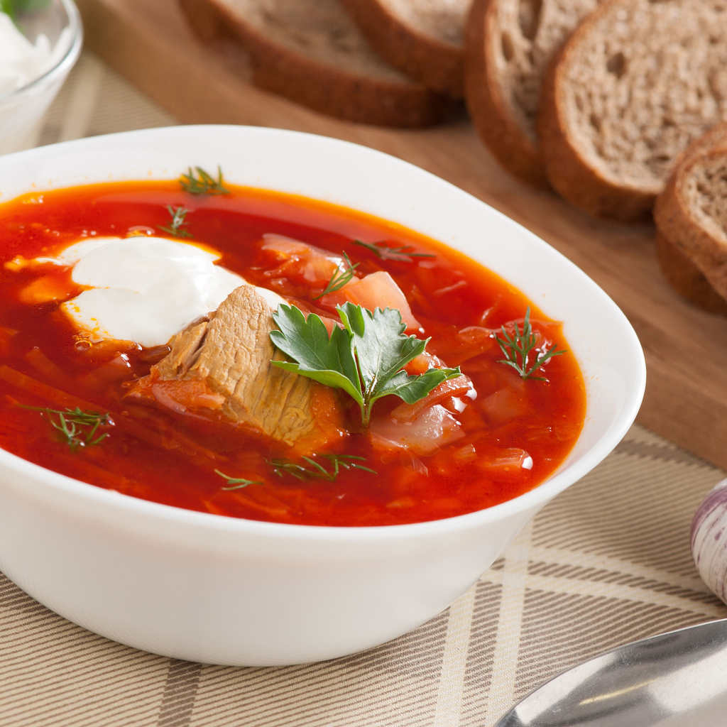 Казачьи блюда. Борщ украинский фото. Борщ картинки. Борщ 18 ижевск. Столовая борщ ижевск буммашевская.