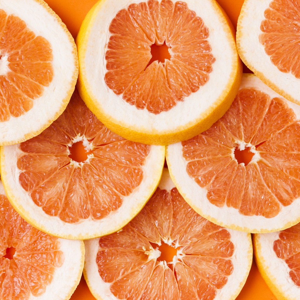 Кружочки грейпфрута крупным планом