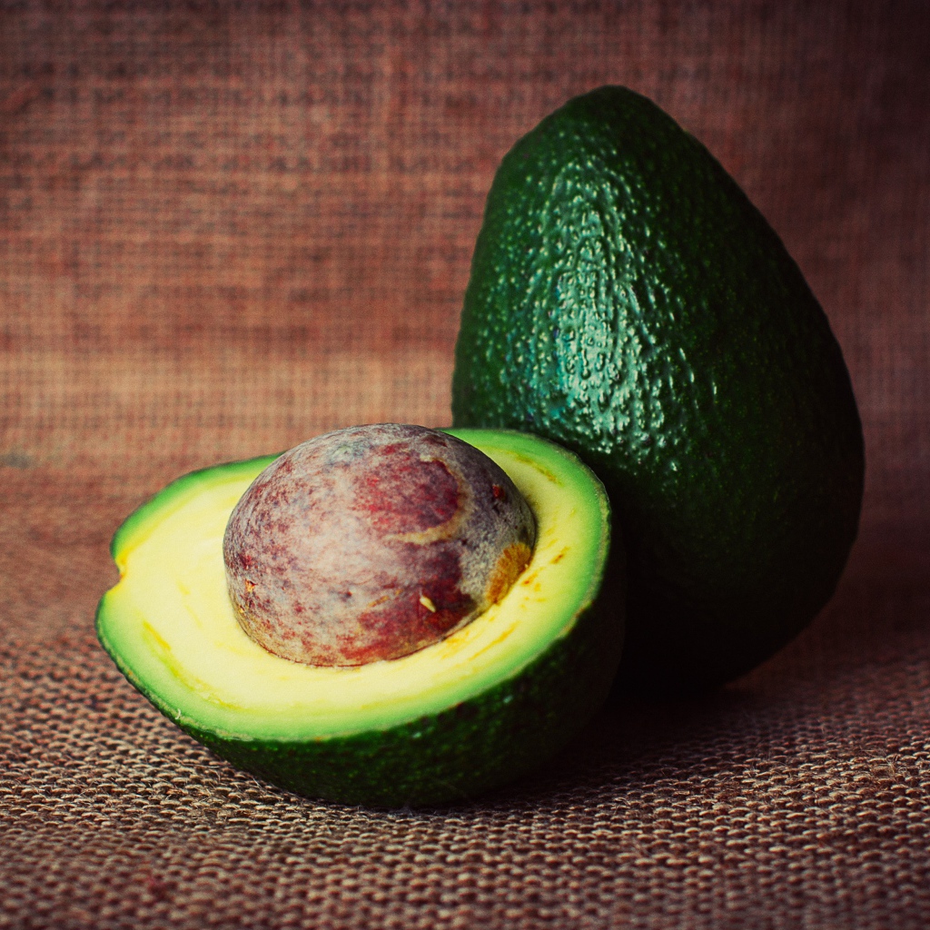 Large green round-pit avocado