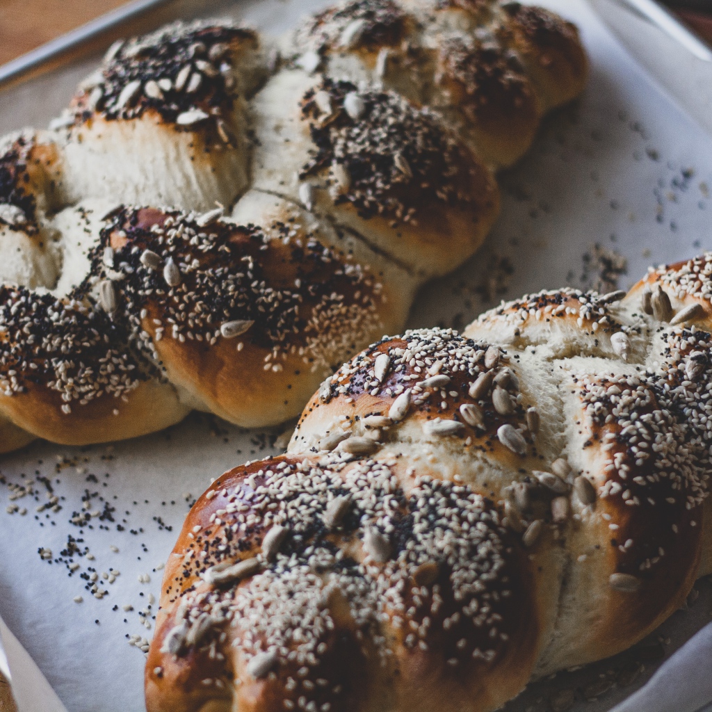 Булочки с маком и семечками 