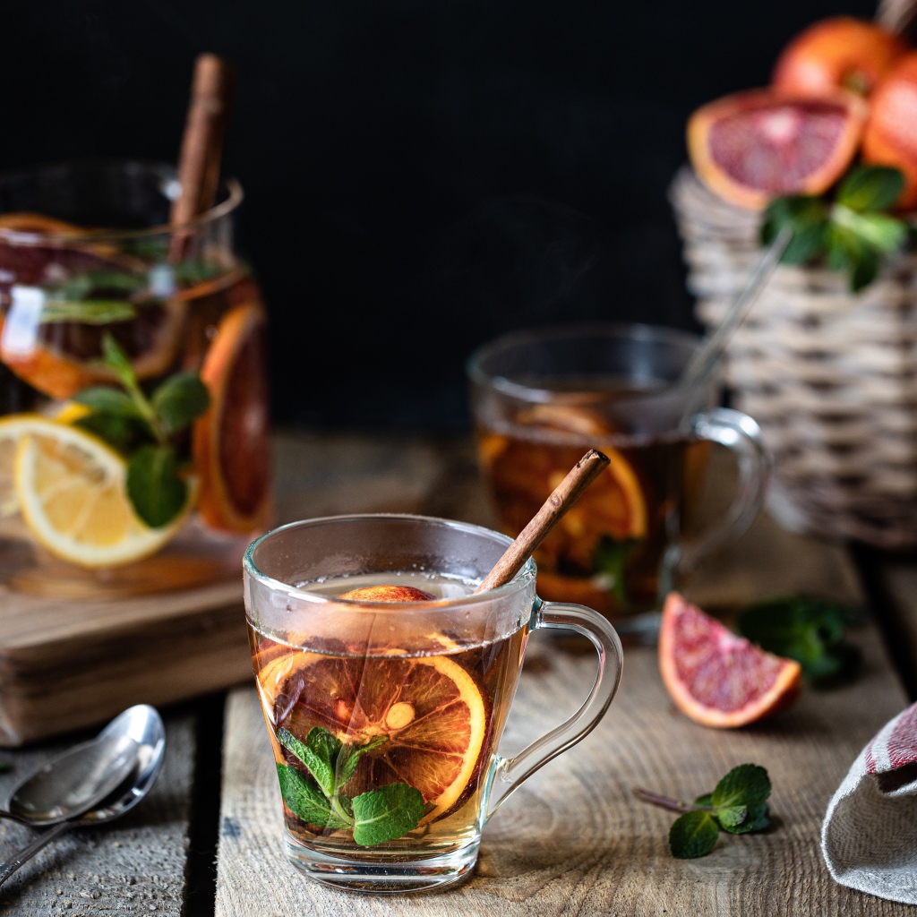 Вкусный чай с мятой и сушеными лимонами