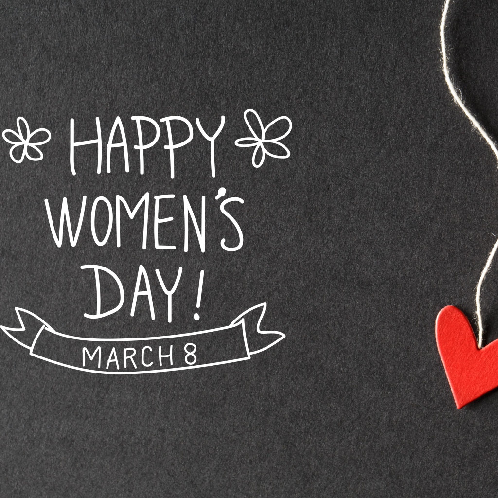 Надпись на сером фоне на Международный женский день 8 марта