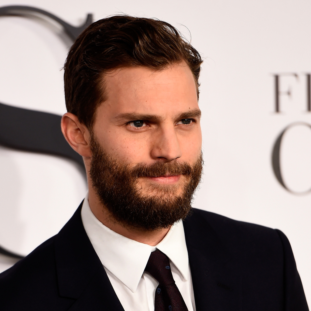 Актер Джейми Дорнан с бородой