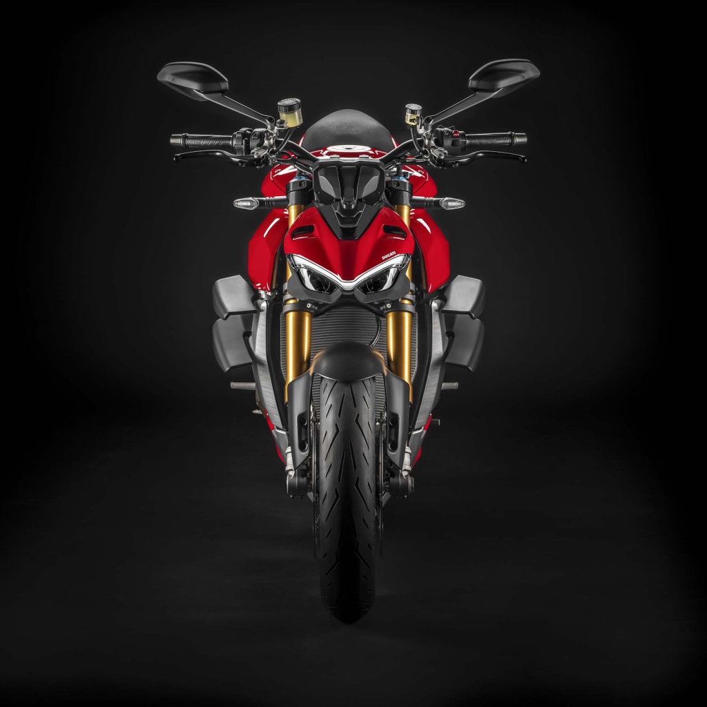 Мотоцикл Ducati Streetfighter V4, 2020 года вид спереди