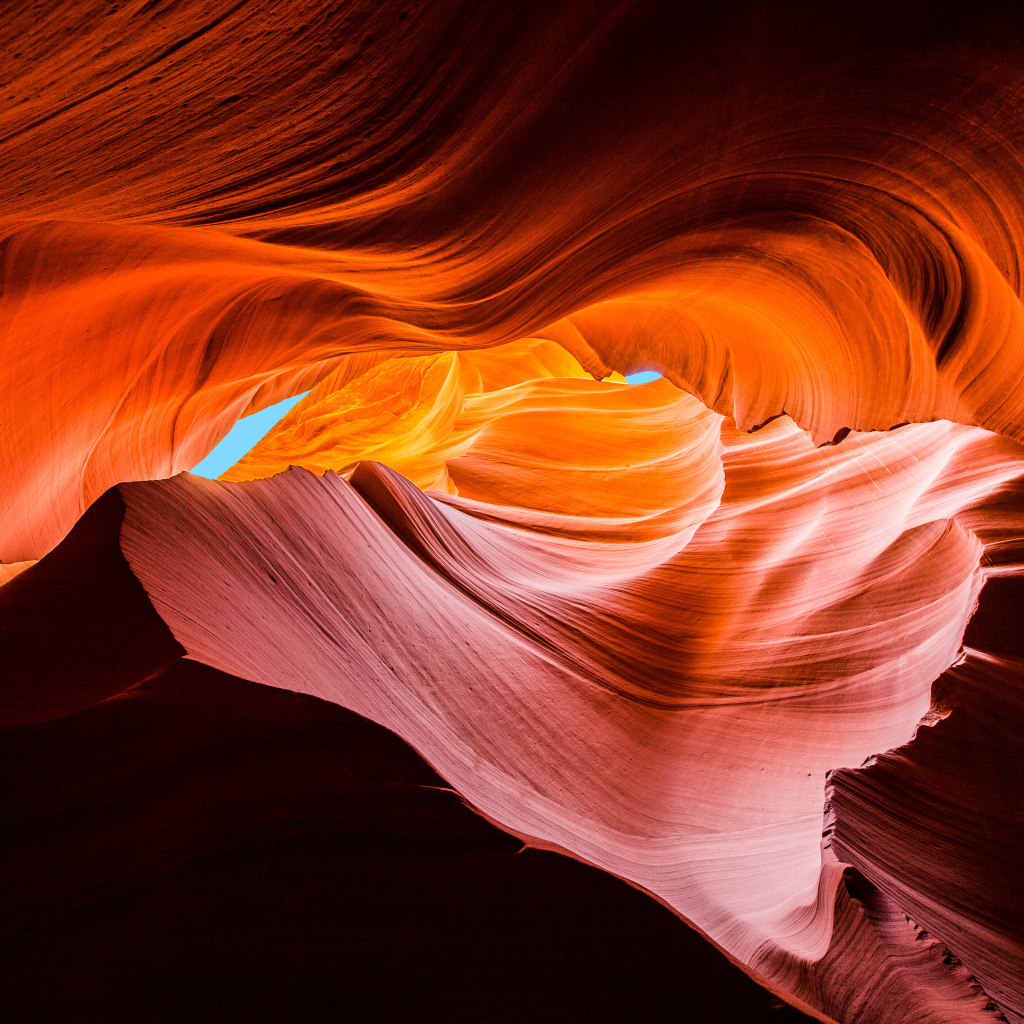 Необычные скалы в каньоне Антилопы