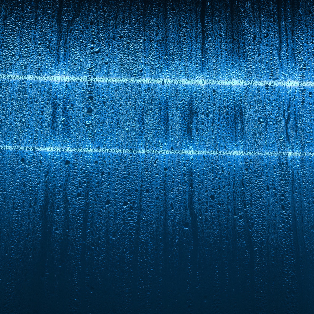 Мокрая голубая стена с белыми линиями