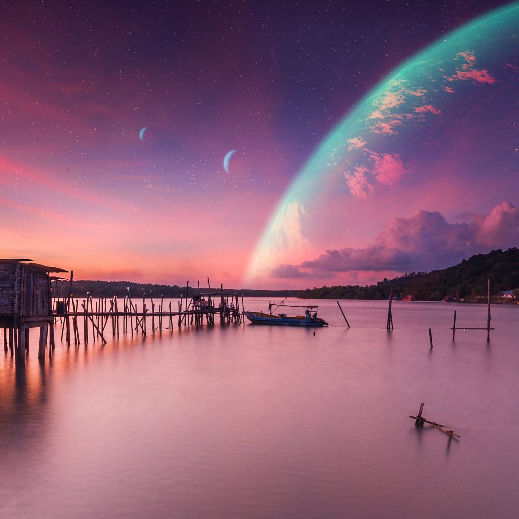 Большая планета в небе над тихим озером