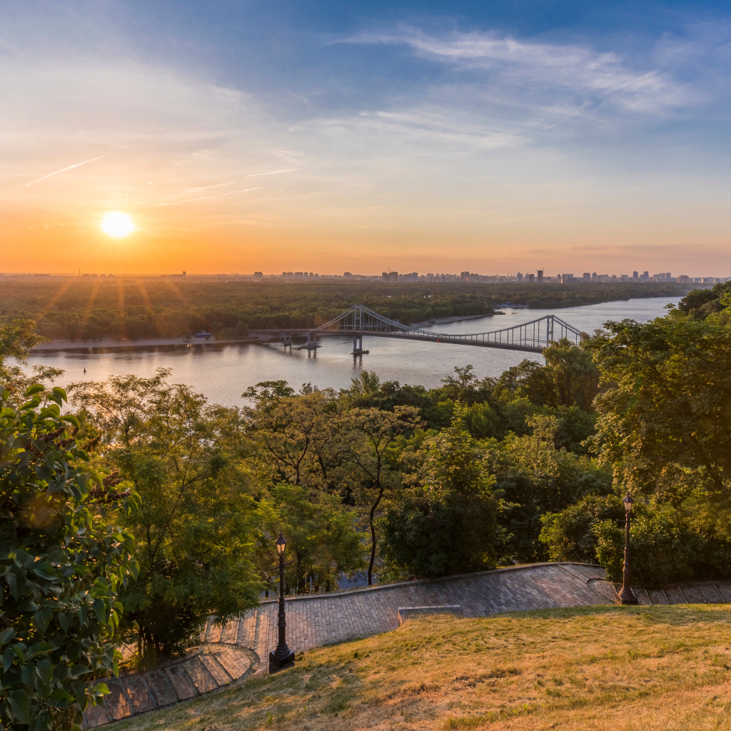 View of the sunrise over the Dnieper river in the park