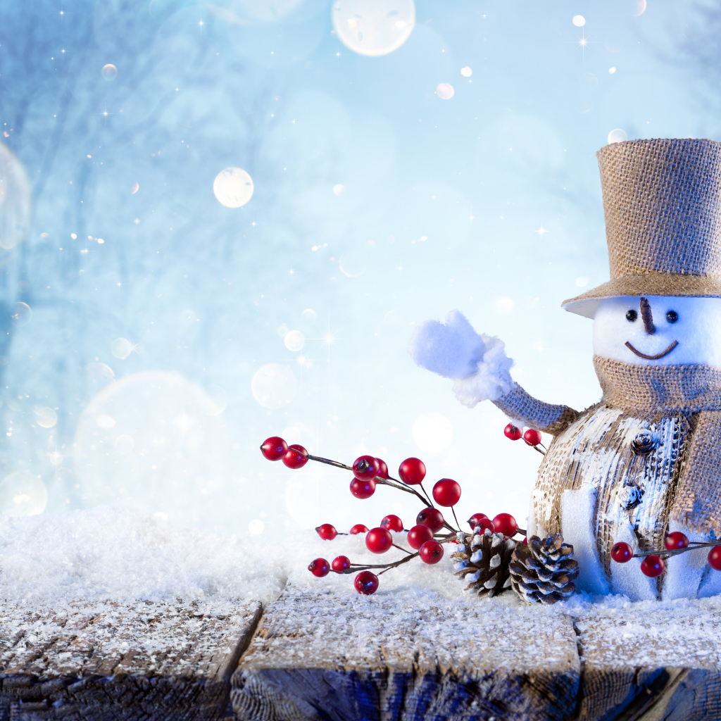 Снеговик на деревянном полу, фон для открытки на Новый год 