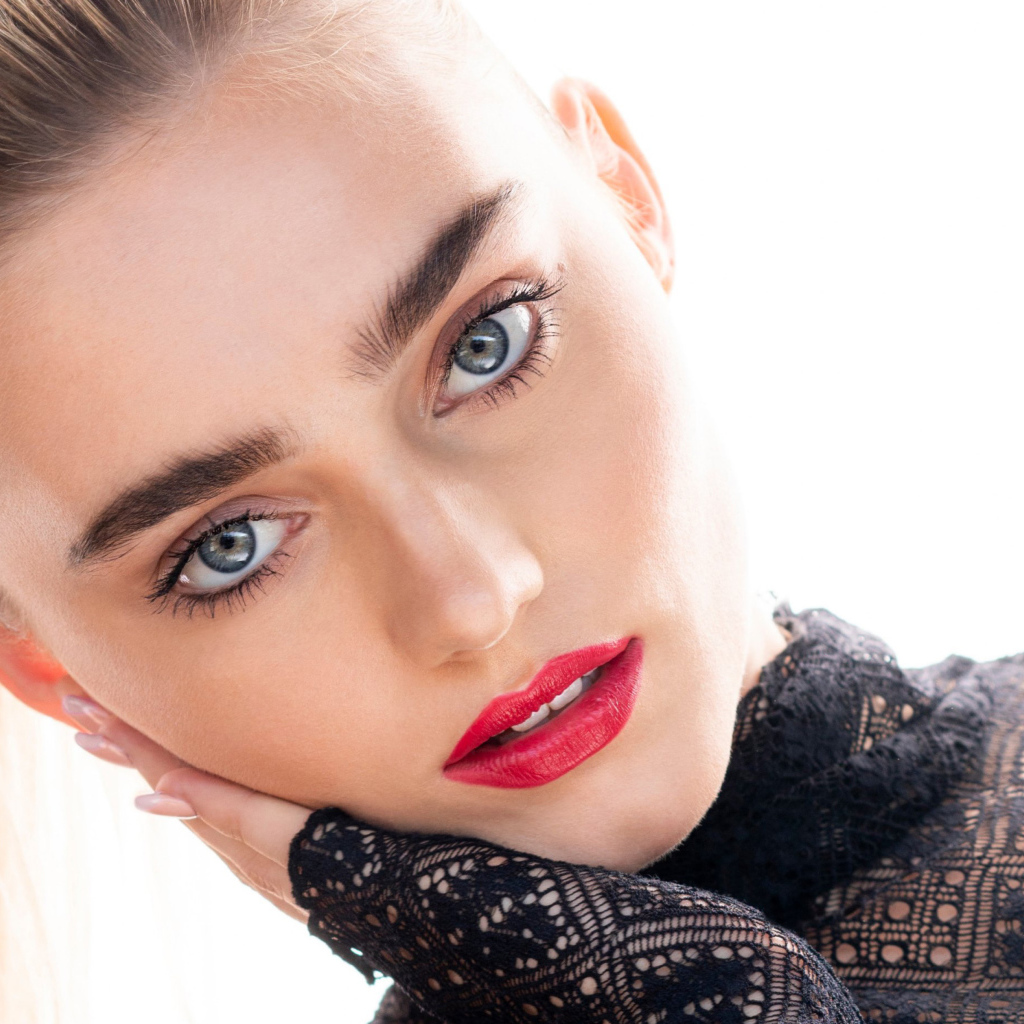 Актриса Мэг Доннелли лицо крупным планом