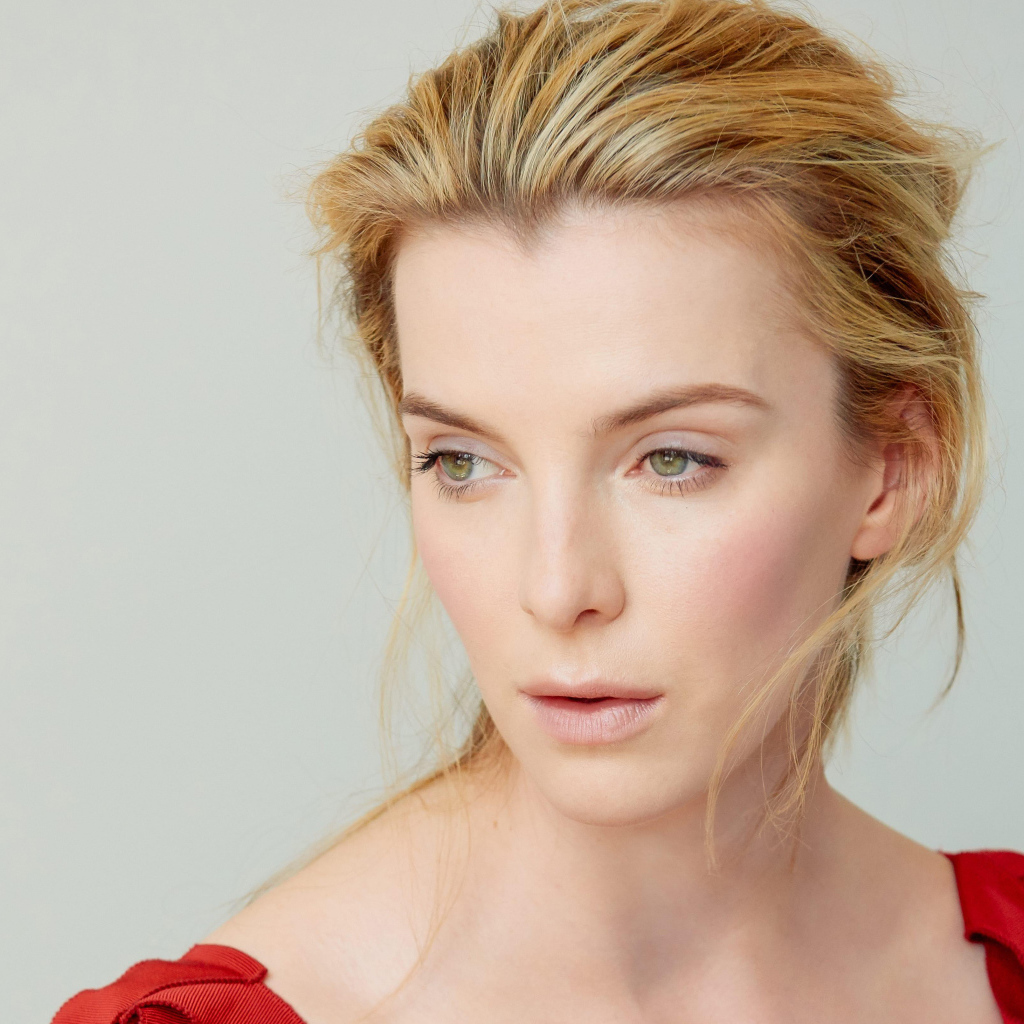 Актриса блондинка Бетти Гилпин крупным планом