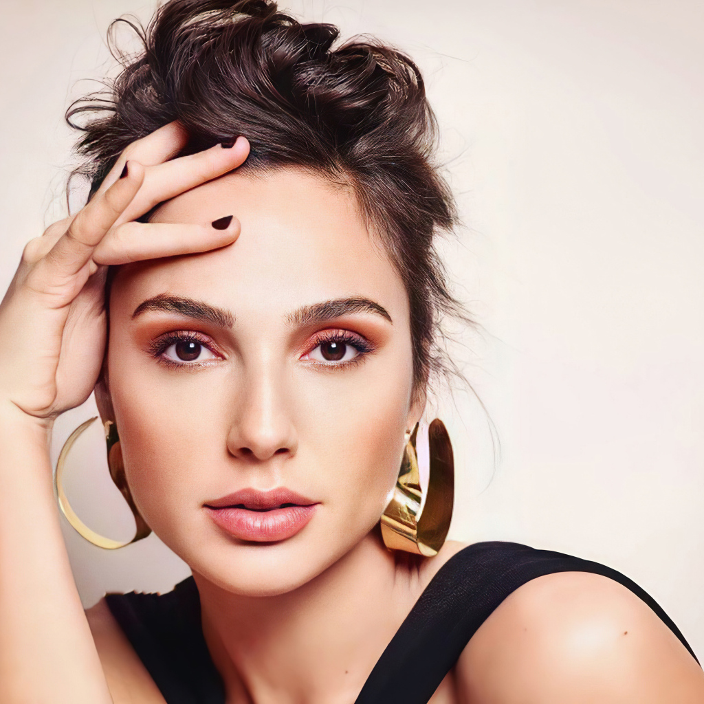 Красивая актриса Галь Гадот лицо крупным планом