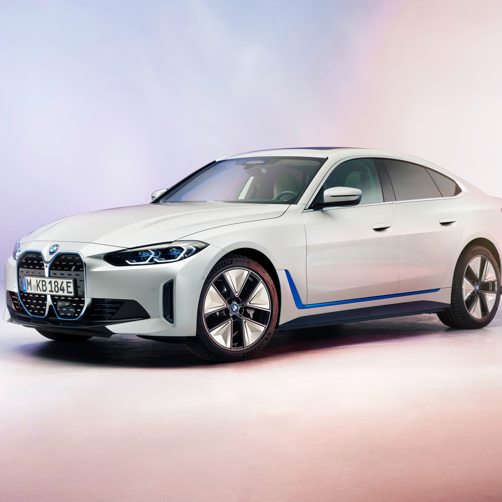 Дорогой автомобиль BMW I4 2021 года