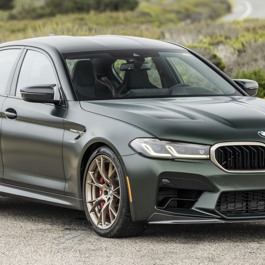 Автомобиль BMW M5 CS, 2022 года