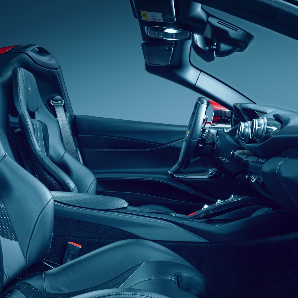 Черный салон автомобиля Ferrari 812 GTS N-Largo 2021 года 