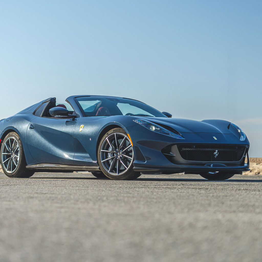 Спортивный автомобиль  Ferrari 812 GTS, 2021 года