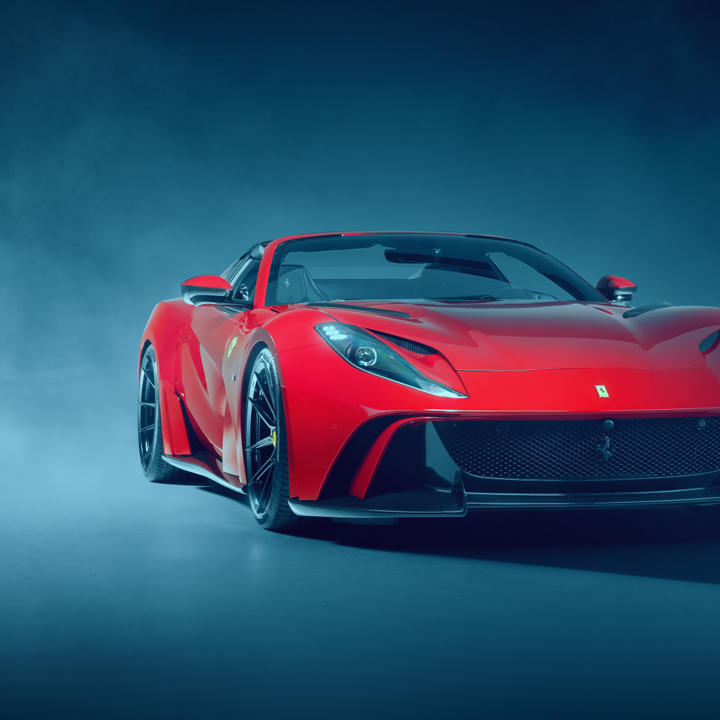 Красный Novitec Ferrari 812 GTS N-Largo 2021 года на сером фоне 