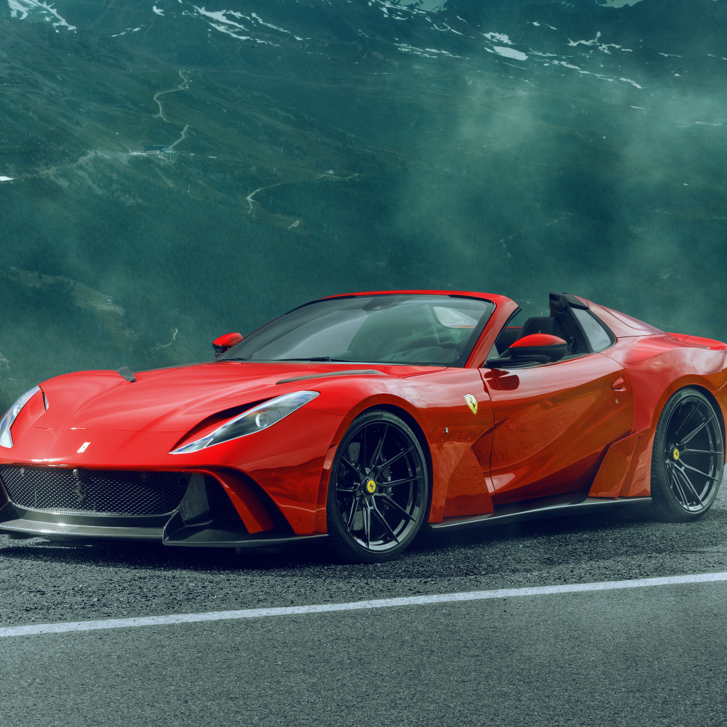 Красный Novitec Ferrari 812 GTS N-Largo 2021 года на дороге