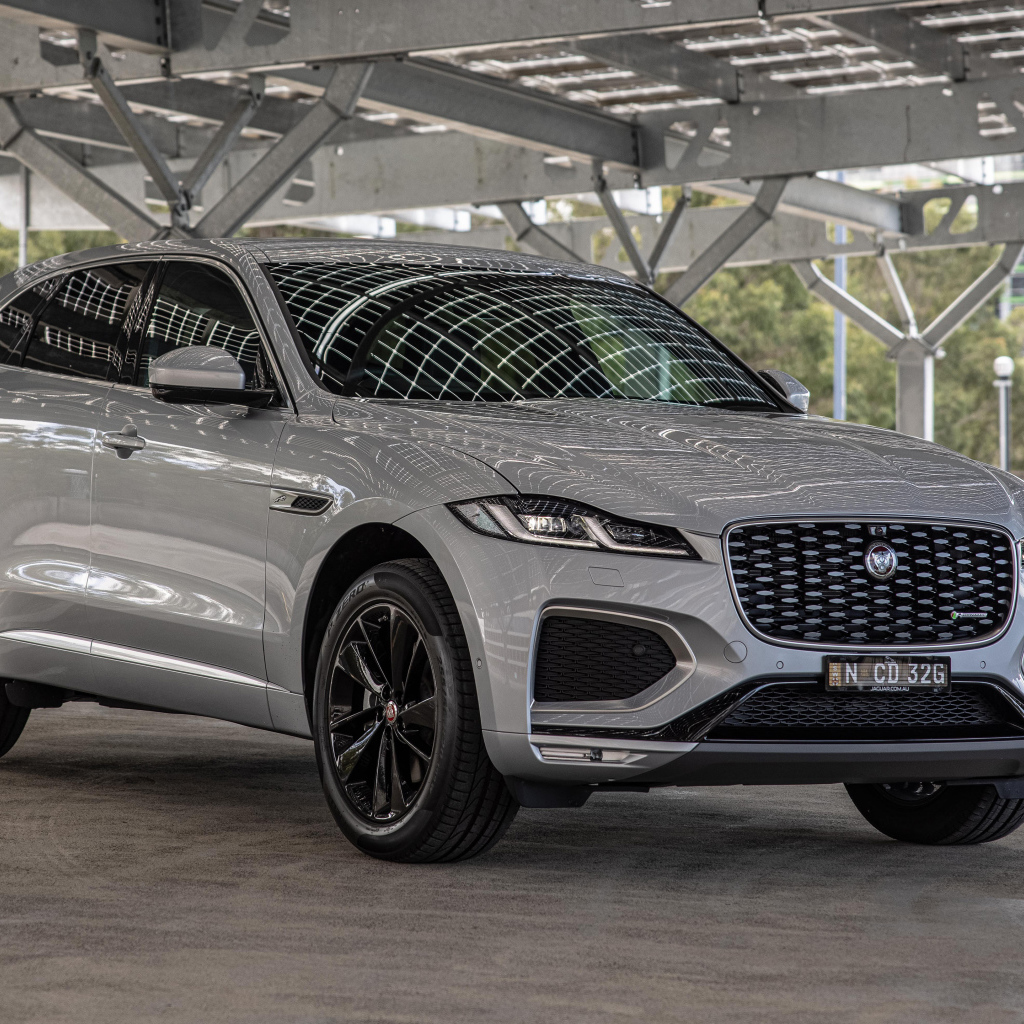 Кроссовер Jaguar F-Pace P250 R-Dynamic, 2021 года