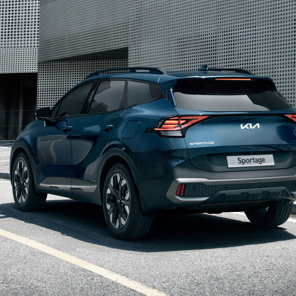 Внедорожник Kia Sportage X-Line 2021 года вид сзади