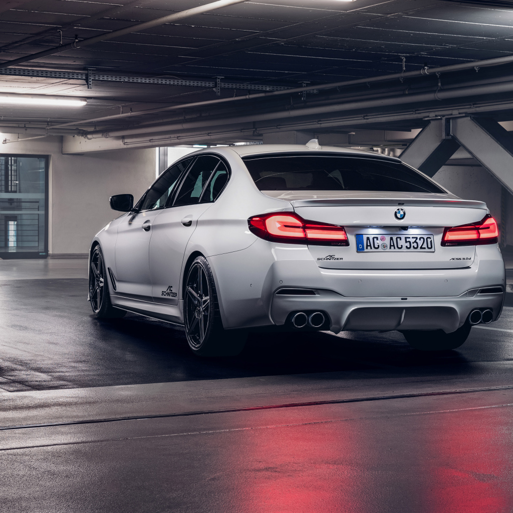 Автомобиль Schnitzer ACS5 3.0d 2021 года вид сзади