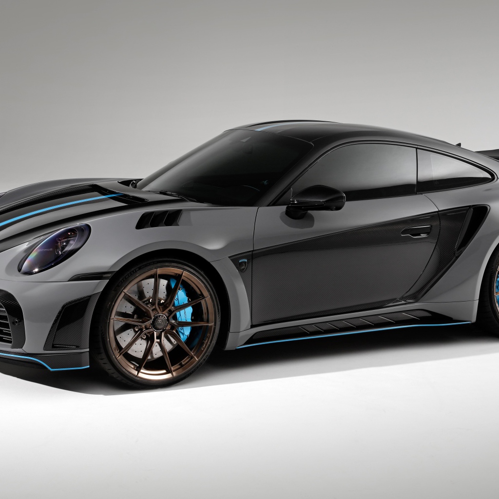 Серый гоночный автомобиль Porsche 911 Turbo S Stinger GTR 3 2021 года