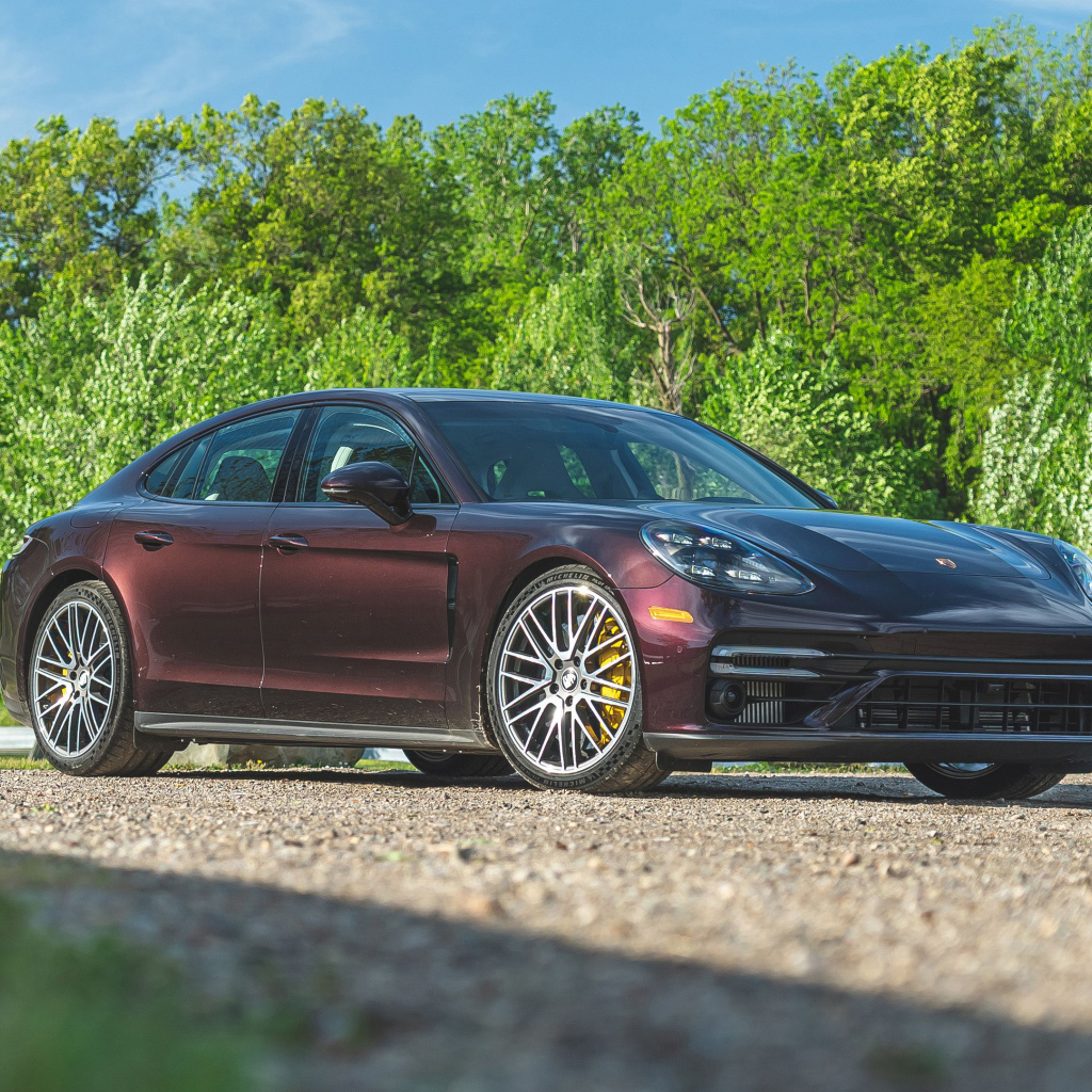 Коричневый Porsche Panamera Turbo S, 2021 года
