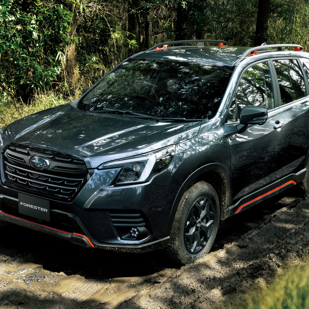 Большой внедорожник Subaru Forester X-Break 2021 года