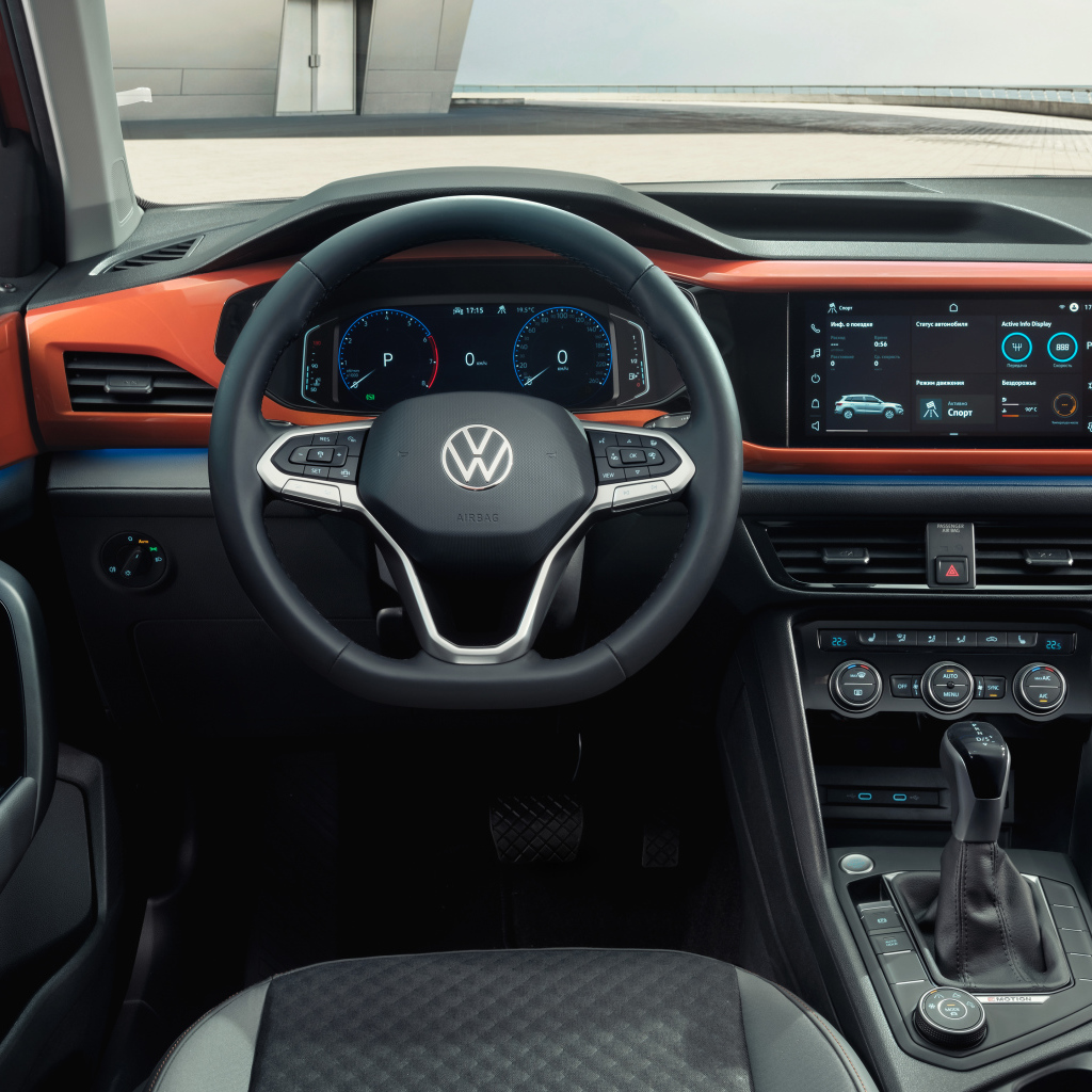 Кожаный салон автомобиля Volkswagen Taos 4MOTION 2021 года