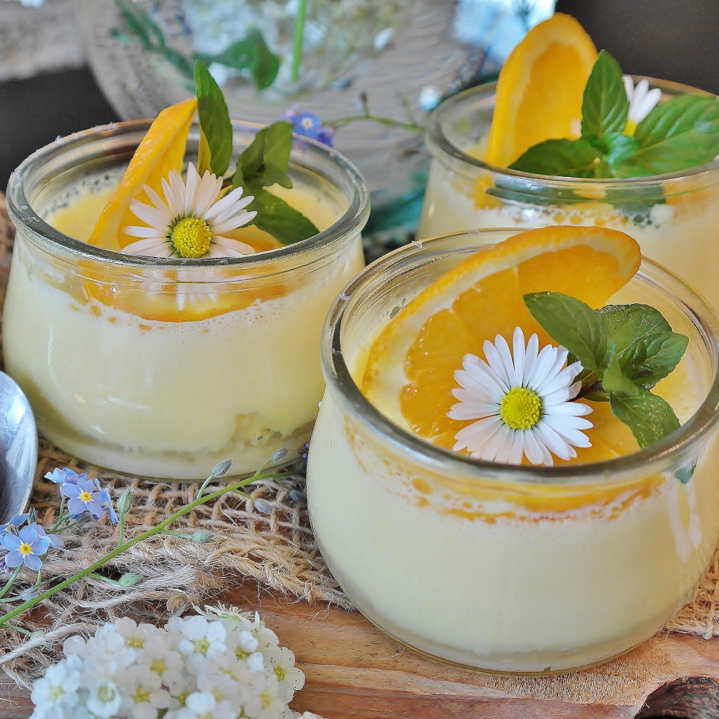 Крем в баночках с лимоном и ромашками