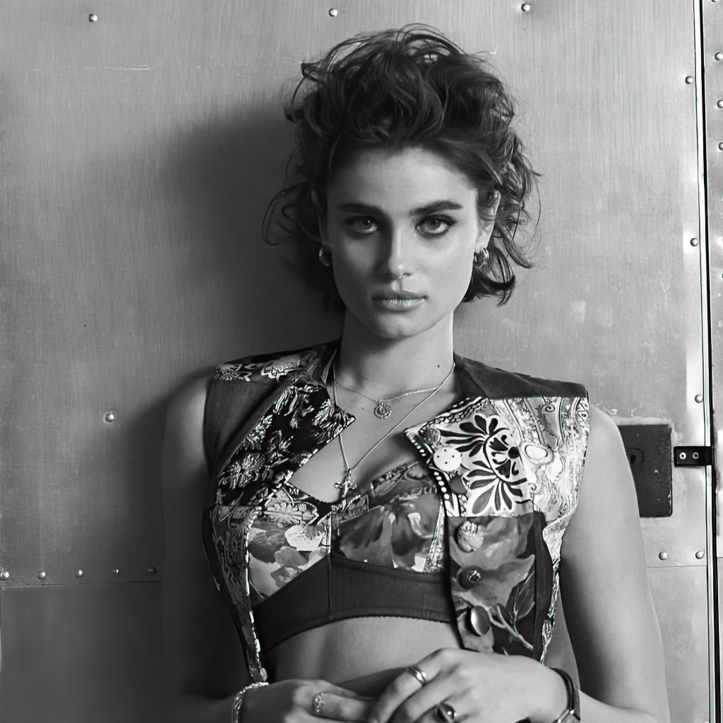 American model Taylor Hill black and white photo
