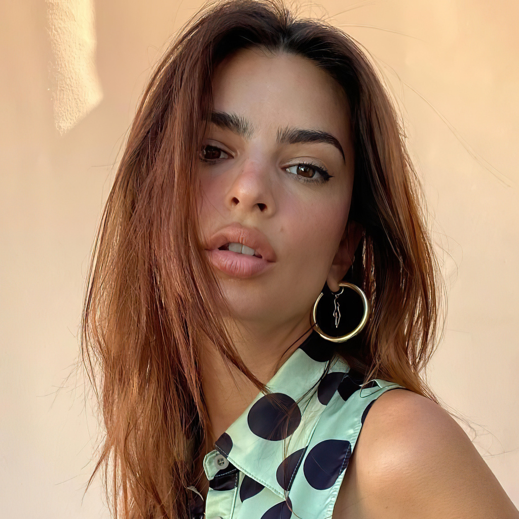 Горячая американская модель Эмили Ратаковски