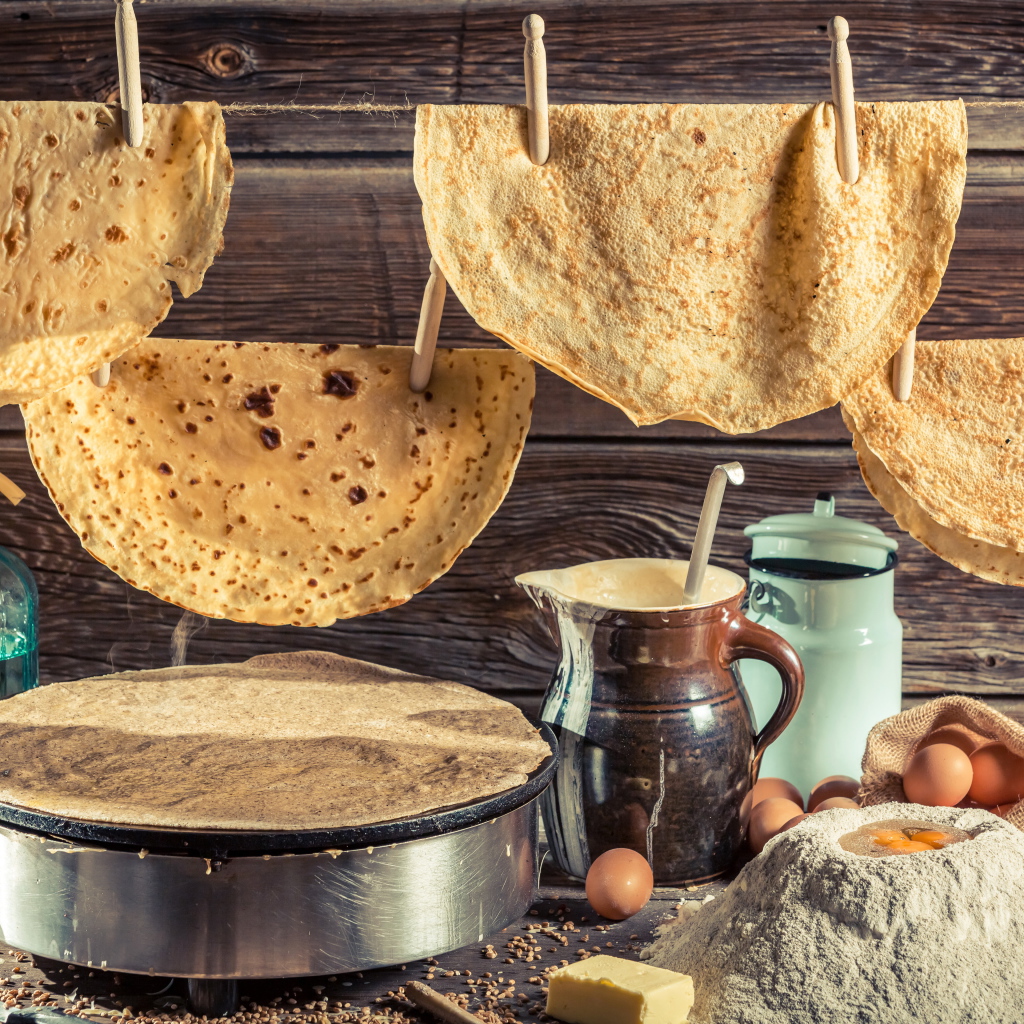 Заготовка блинов на Масленицу