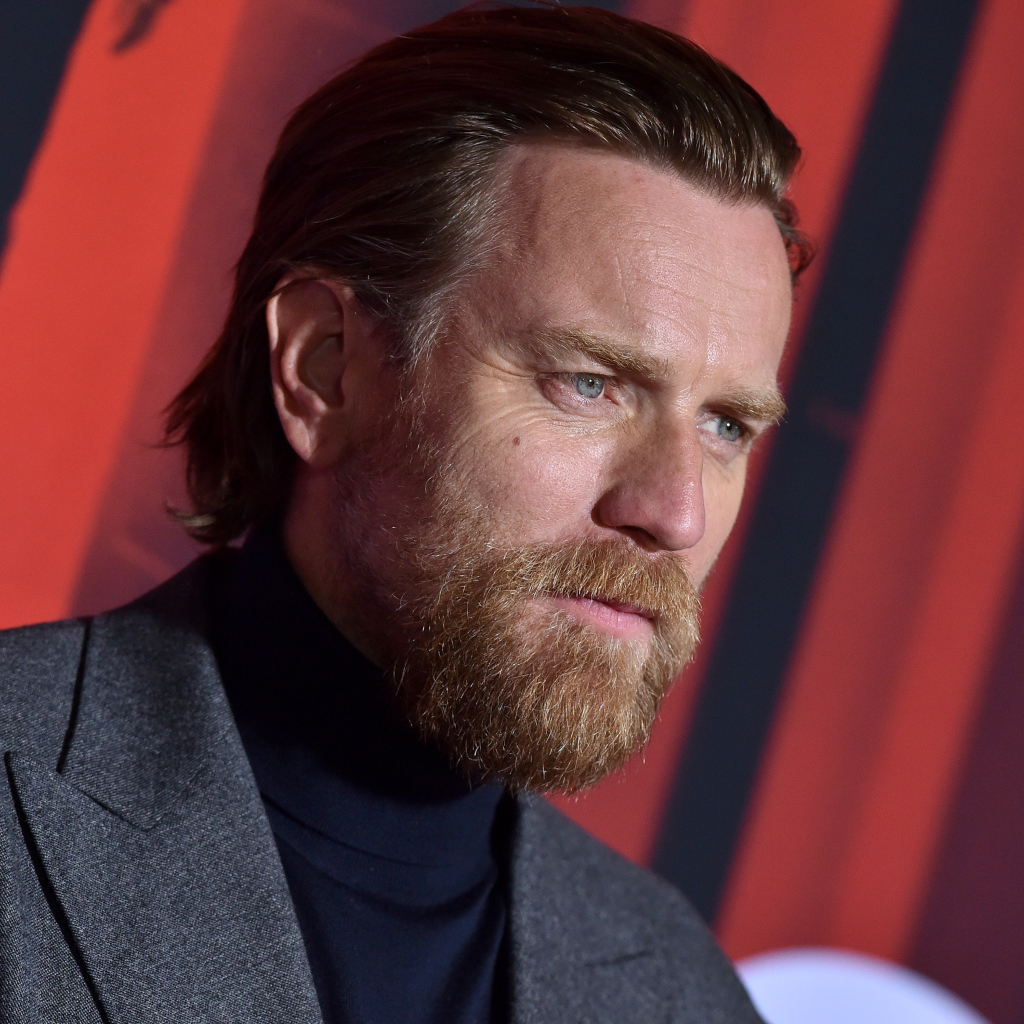 Актер Юэн Макгрегор с бородой