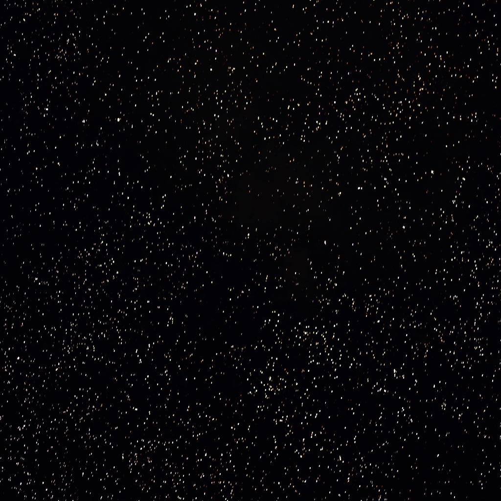 Яркие звезды в черном ночном небе