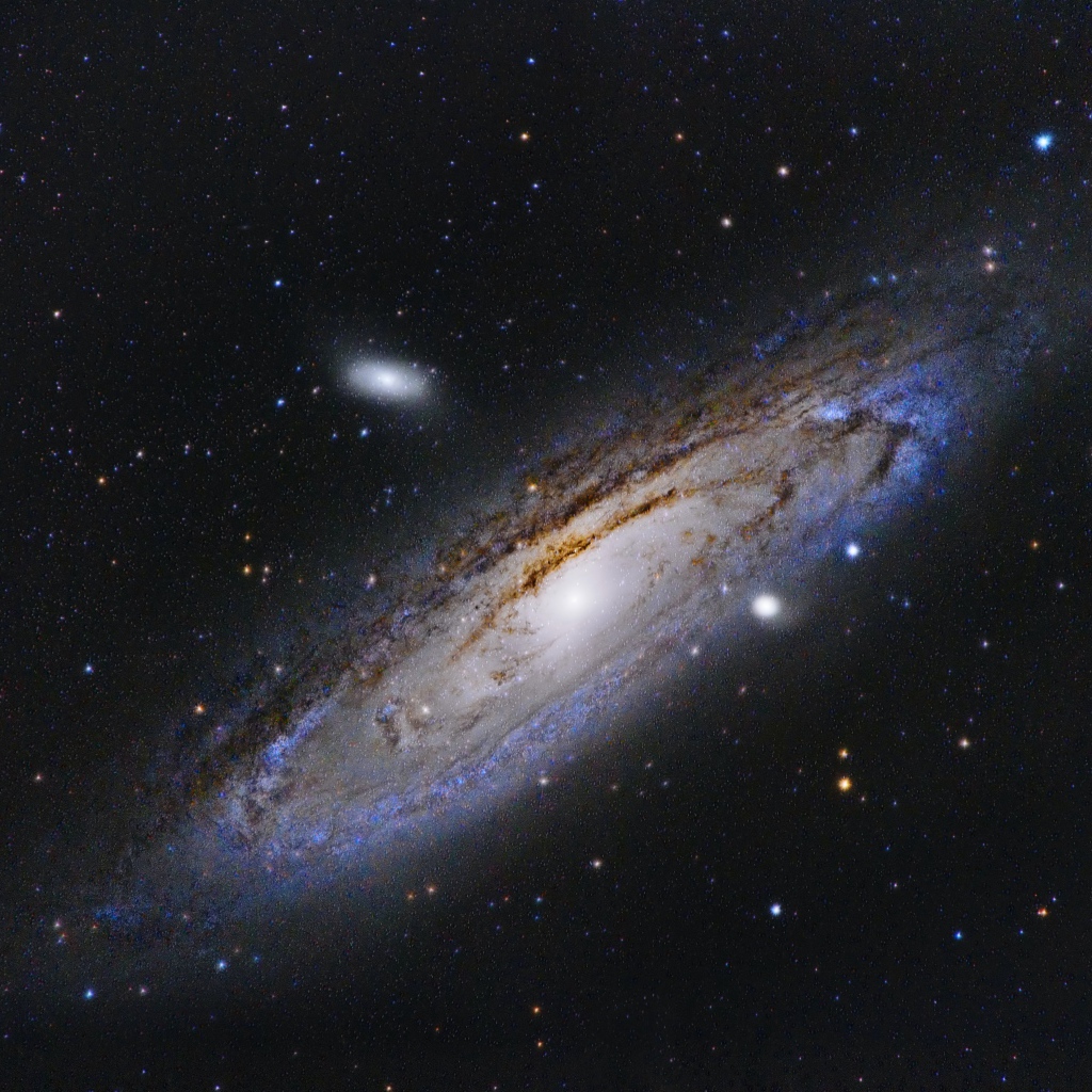 Космическая туманность Андромеды