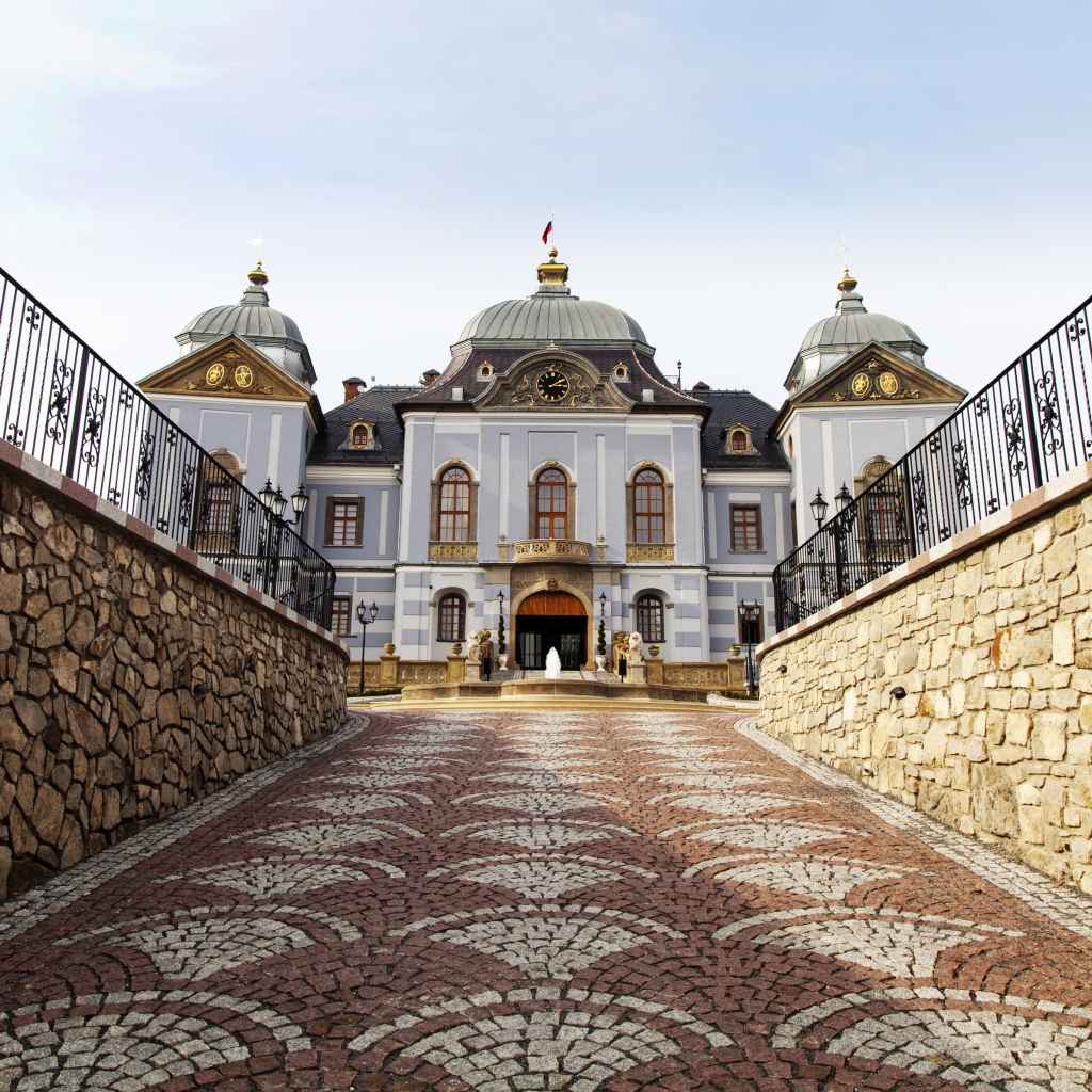 Красивый Галицкий замок, Словакия