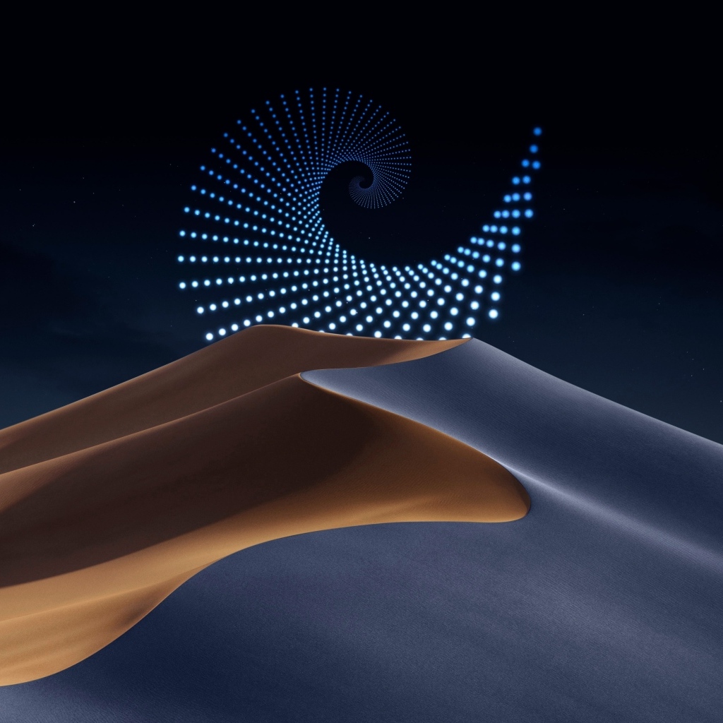 Яркая спираль над песчаной дюной