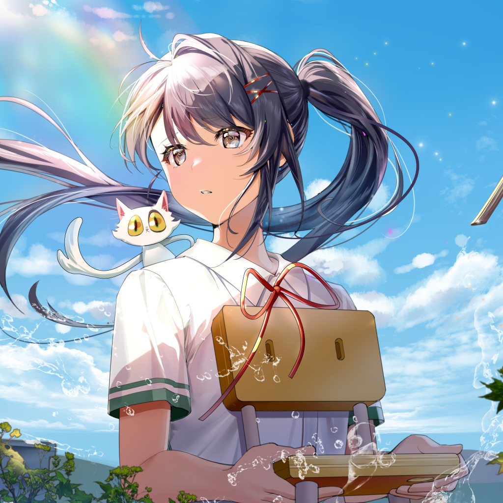 Девушка аниме с котенком на плече