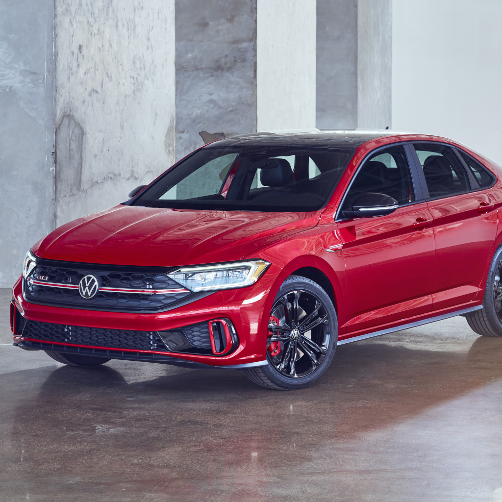 Автомобиль  Volkswagen Jetta GLI,  2023 года красного цвета