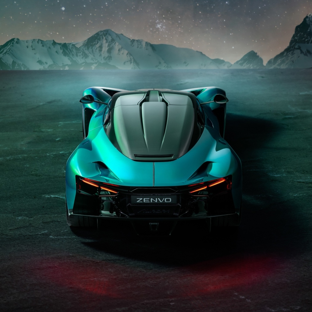 Дорогой спортивный автомобиль Zenvo Aurora Agil  вид сзади