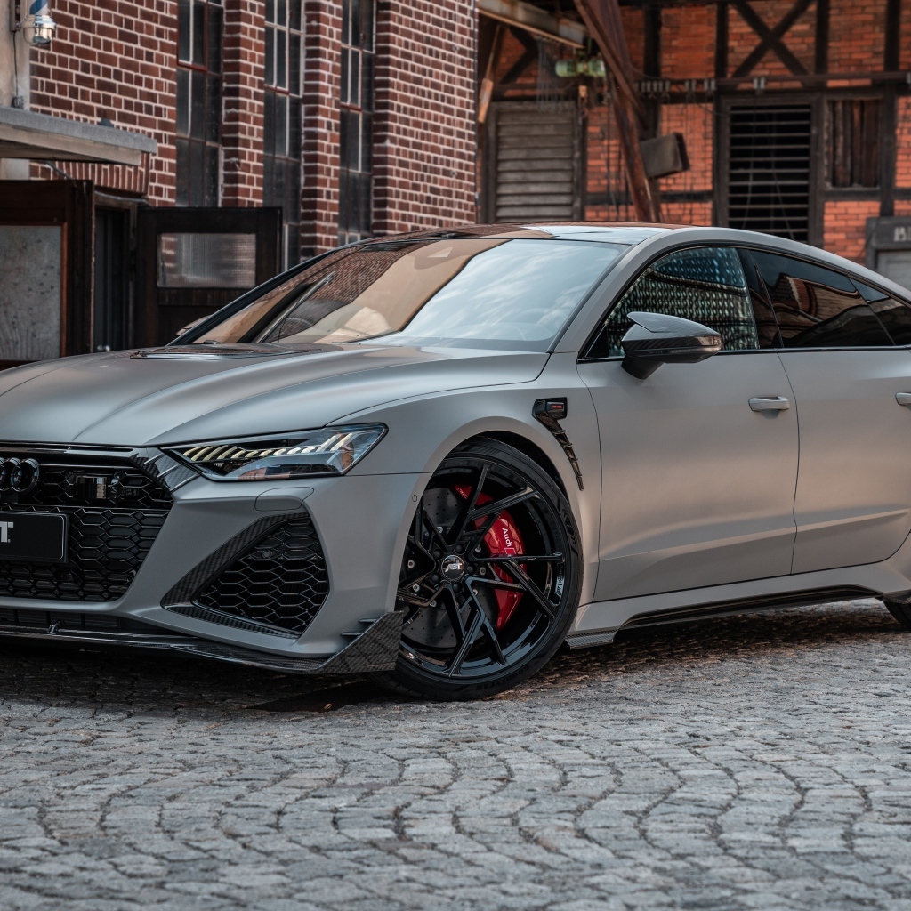 Серый автомобиль ABT RS7 Legacy Edition 2023 года