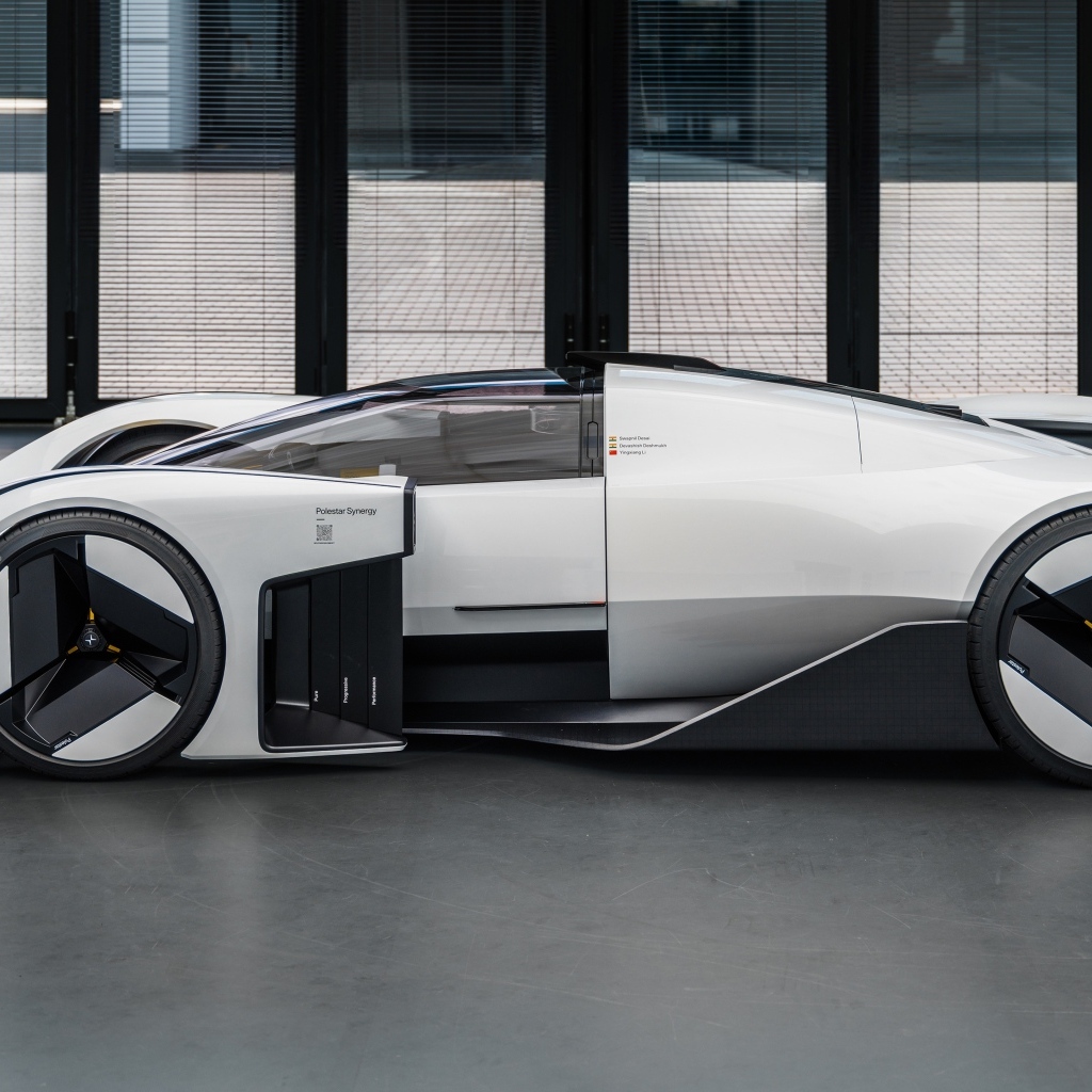 Автомобиль Polestar Synergy вид сзади