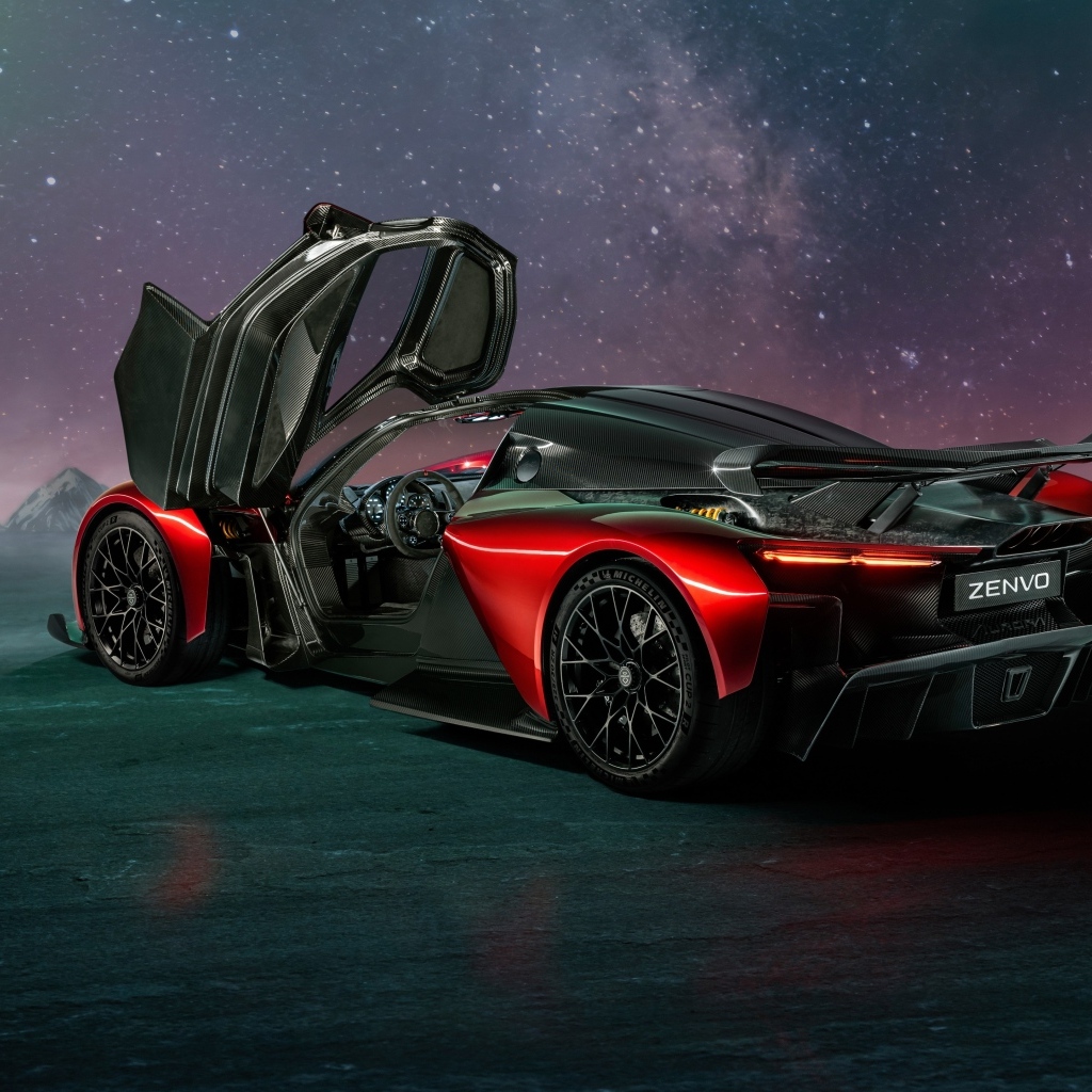 Красный автомобиль Zenvo Aurora Agil  вид сзади