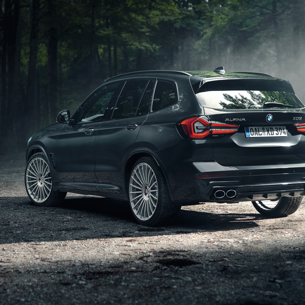 Внедорожник Alpina XD3,  2023 года вид сзади