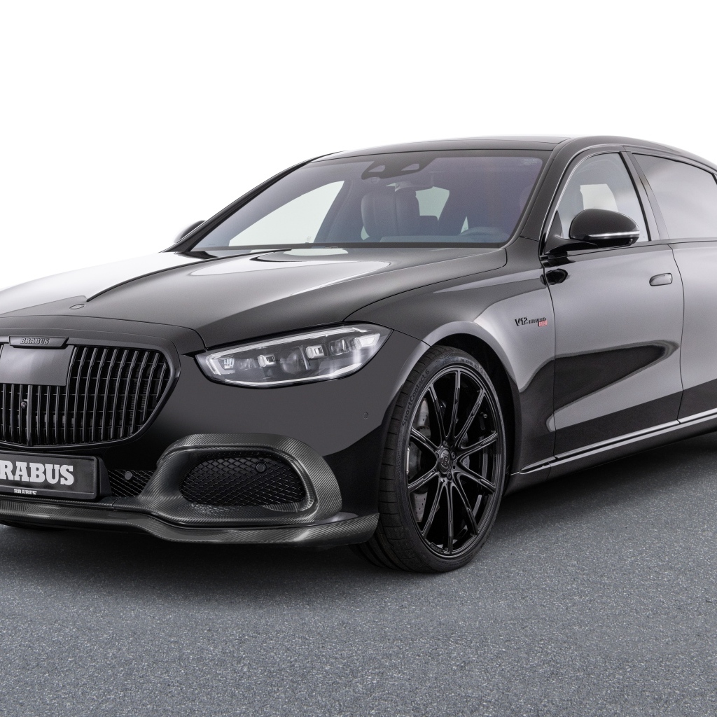 Стильный автомобиль Brabus 850 2023 года