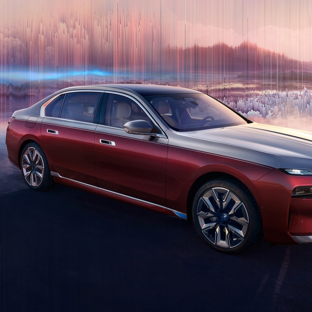 Красный новый автомобиль BMW I7