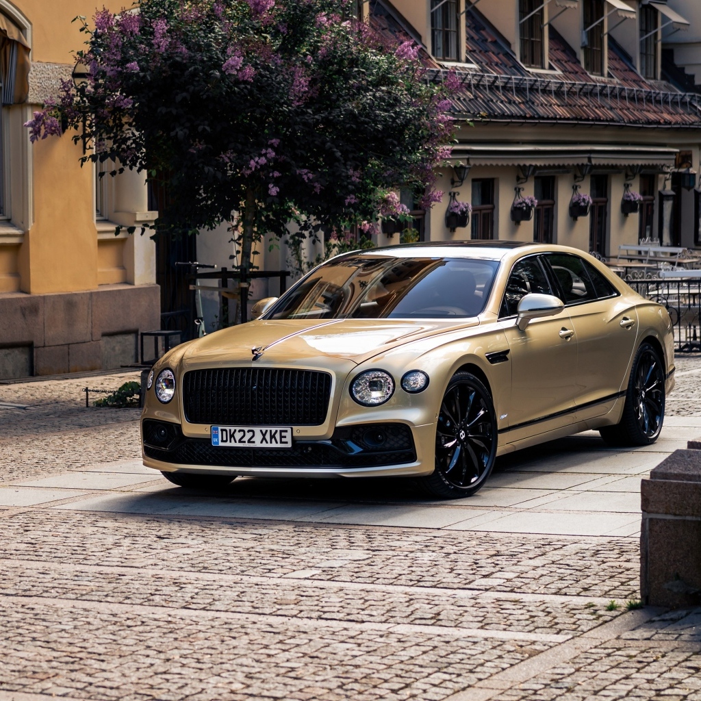 Автомобиль Bentley Flying Spur Hybrid