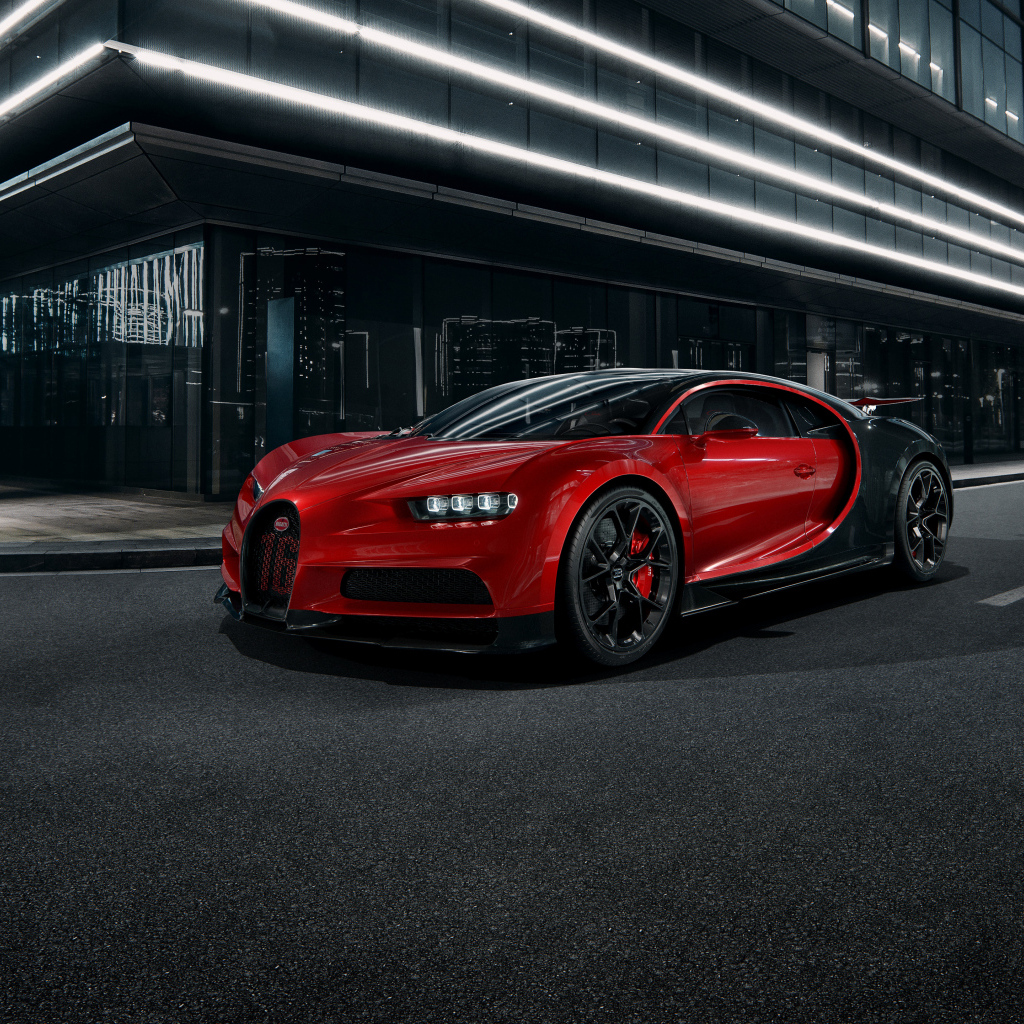 Красный Bugatti Chiron Sport